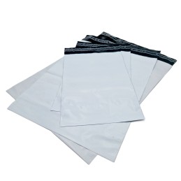Pochettes 550 x 770 mm en plastique opaque indéchirables
